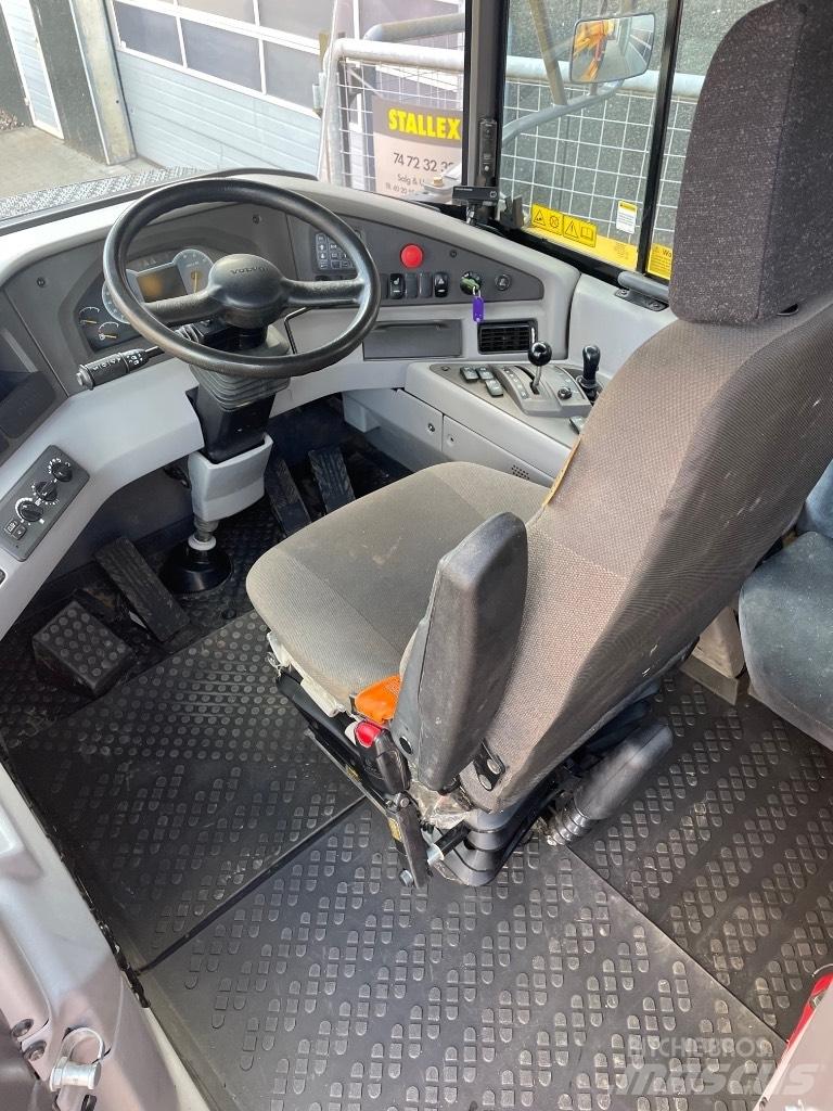 Volvo A30G Zglobni demperi