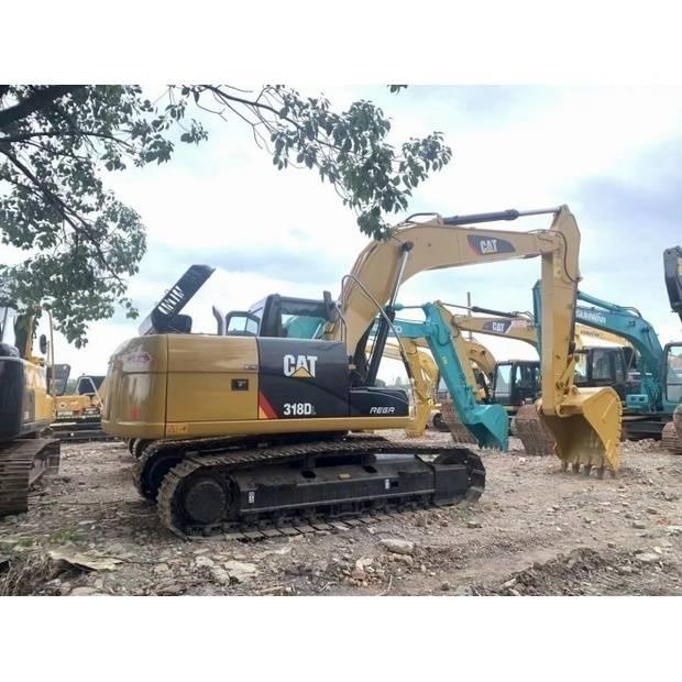 CAT 318d2 Bageri gusjeničari