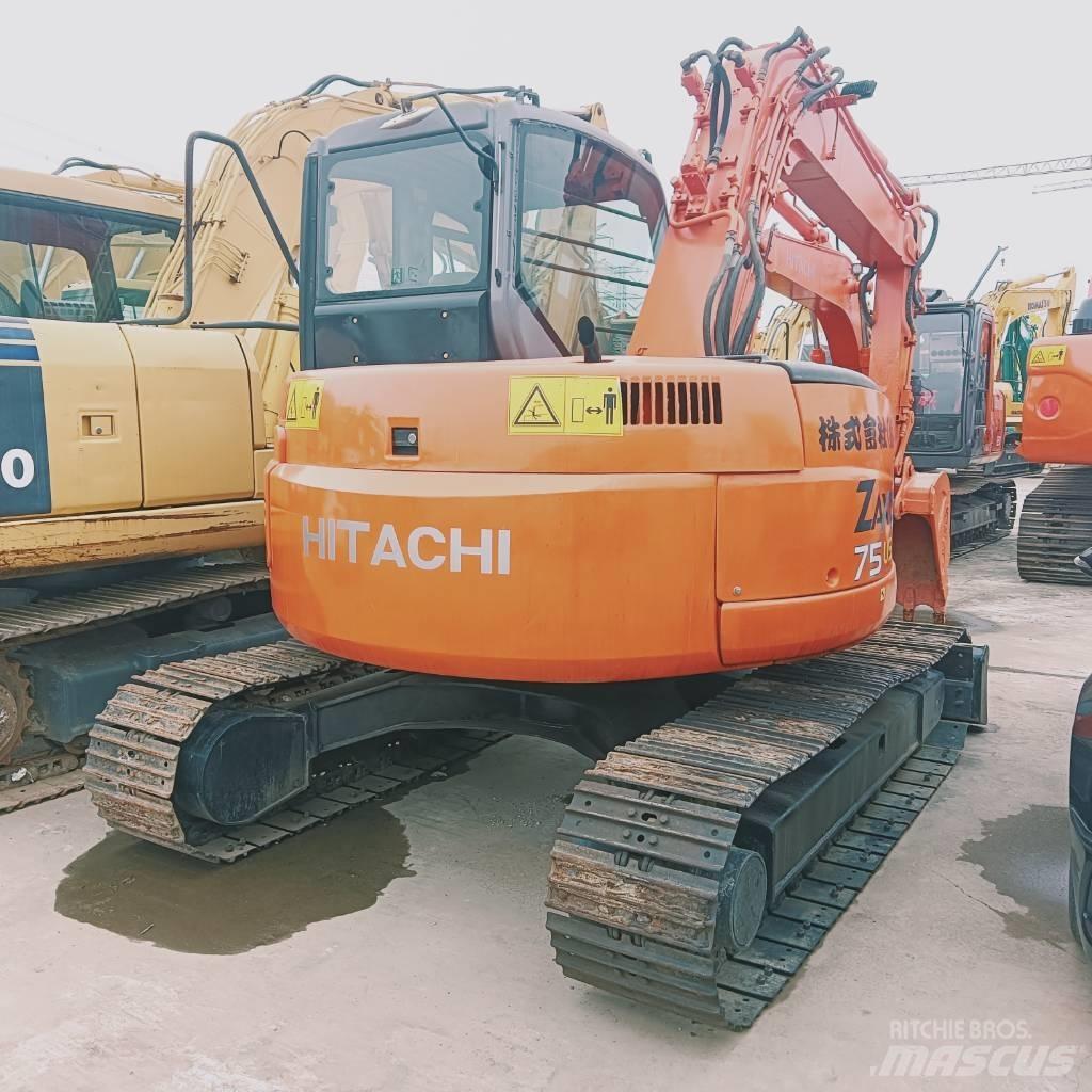 Hitachi ZX 75 US Midi bageri 7t – 12t