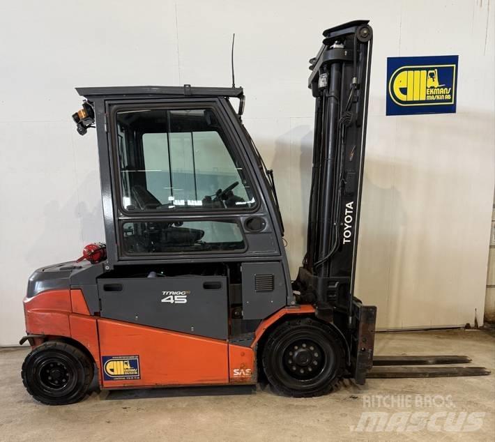 Toyota Truck 8FBMT45 Električni viličari