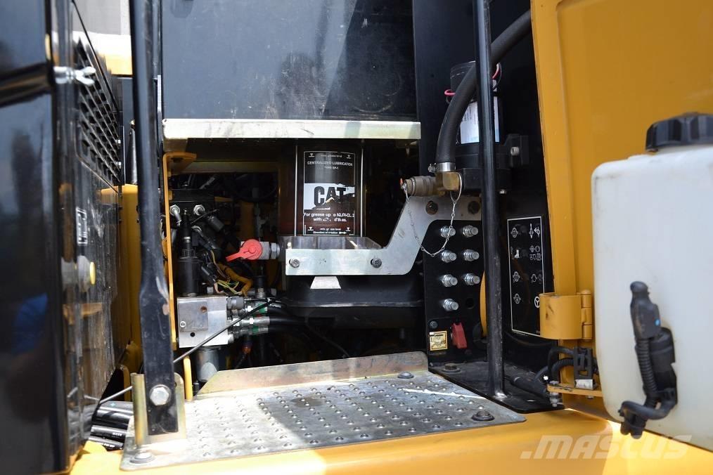 CAT M 315 D Bageri na kotačima