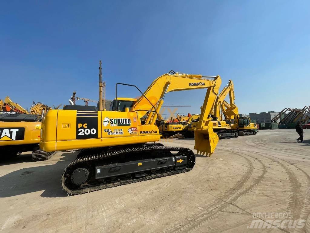 Komatsu PC200-7 Bageri gusjeničari