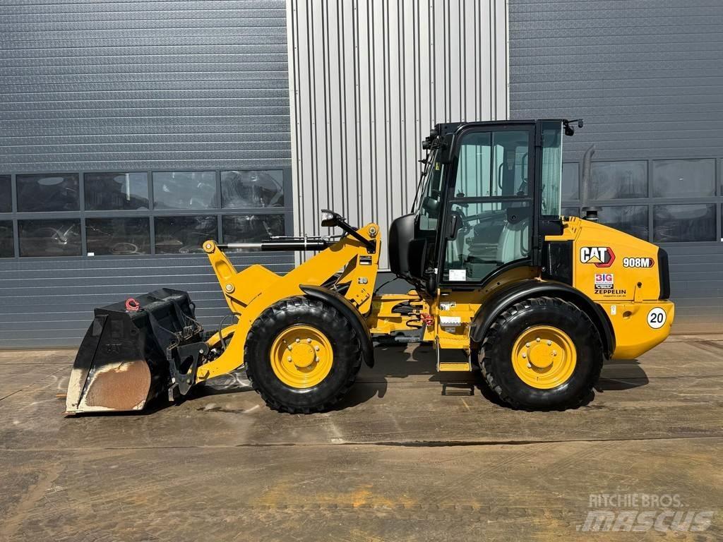 CAT 908M Utovarivači na kotačima