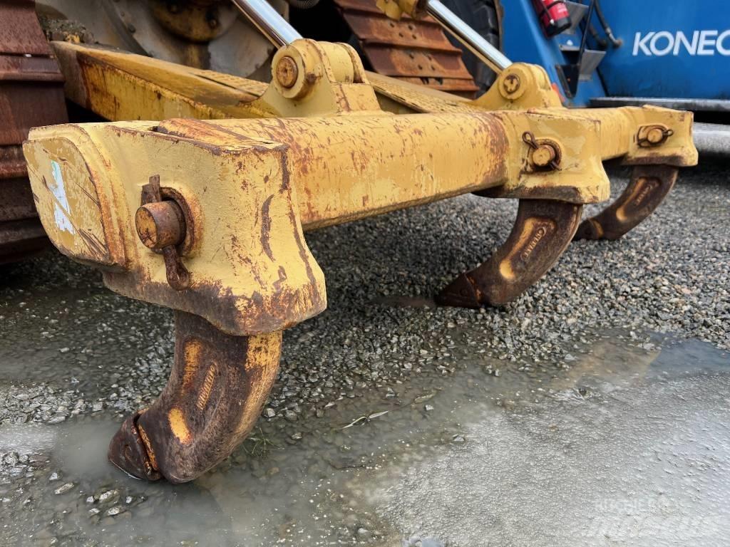 CAT D5N ripper Skarifikatori