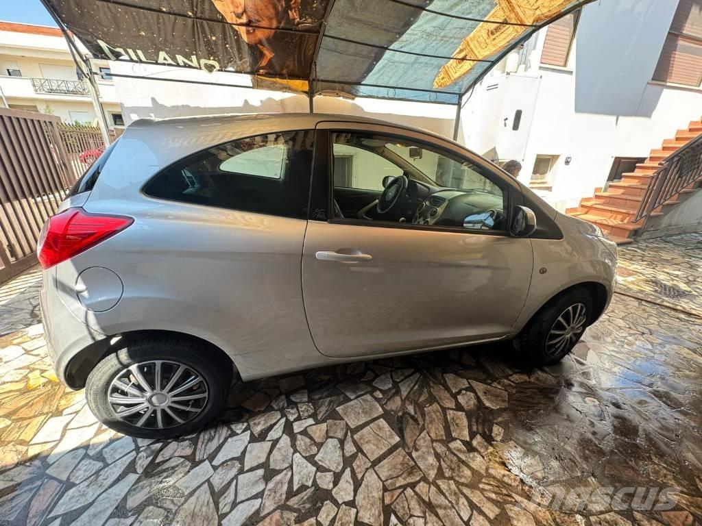 Ford ka Automobili
