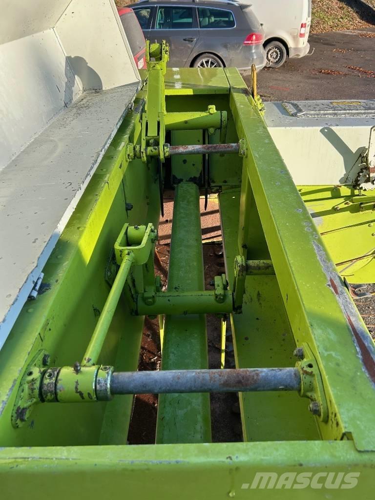 CLAAS Markant 51 Balirke za kockaste bale