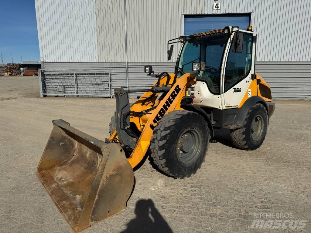 Liebherr L 506 Utovarivači na kotačima