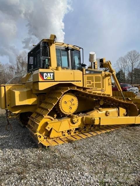 CAT D 6 T LGP Buldožeri gusjeničari