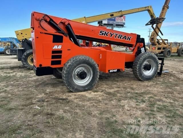 SkyTrak 8042 Teleskopski viličari