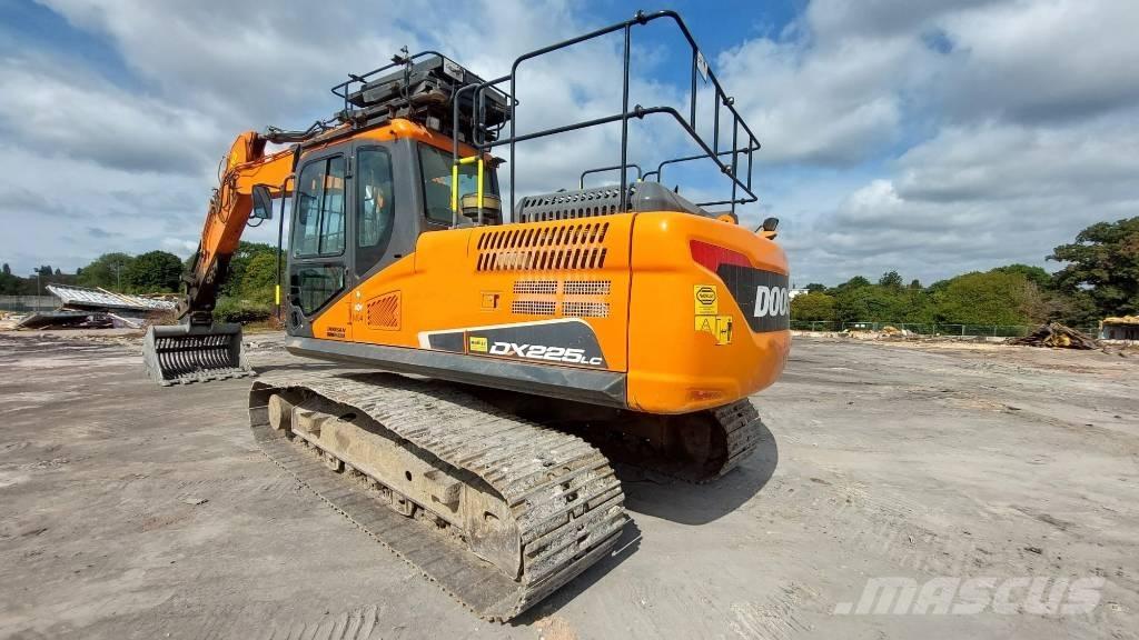 Doosan DX 225 LC Bageri gusjeničari