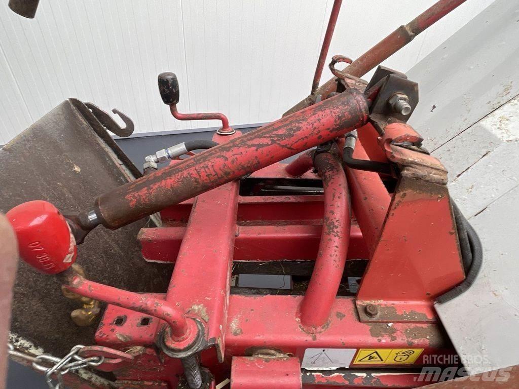 Welger AP 630 Balirke za kockaste bale