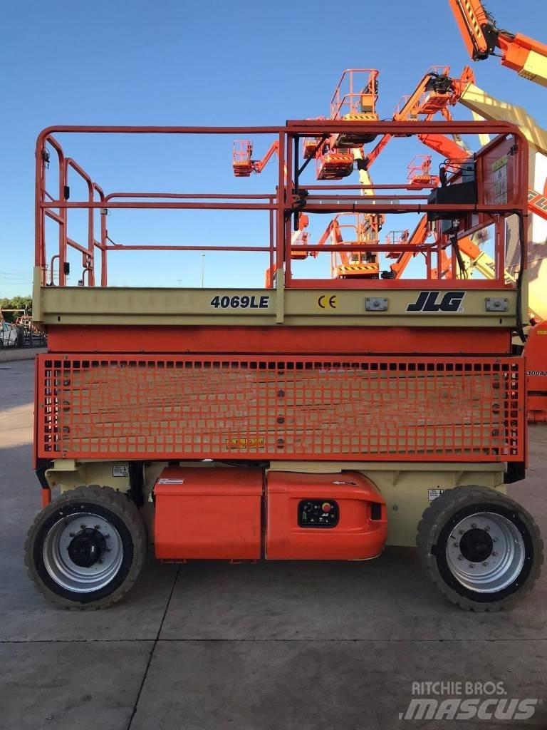 JLG 4069 LE Škaraste platforme