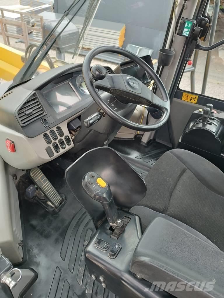 Komatsu WA 500 Utovarivači na kotačima