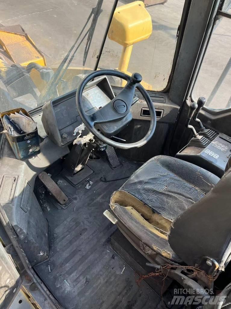 Komatsu WA 470 Utovarivači na kotačima