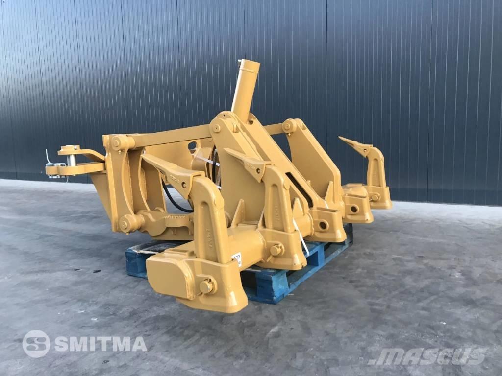 CAT 120M2 Skarifikatori