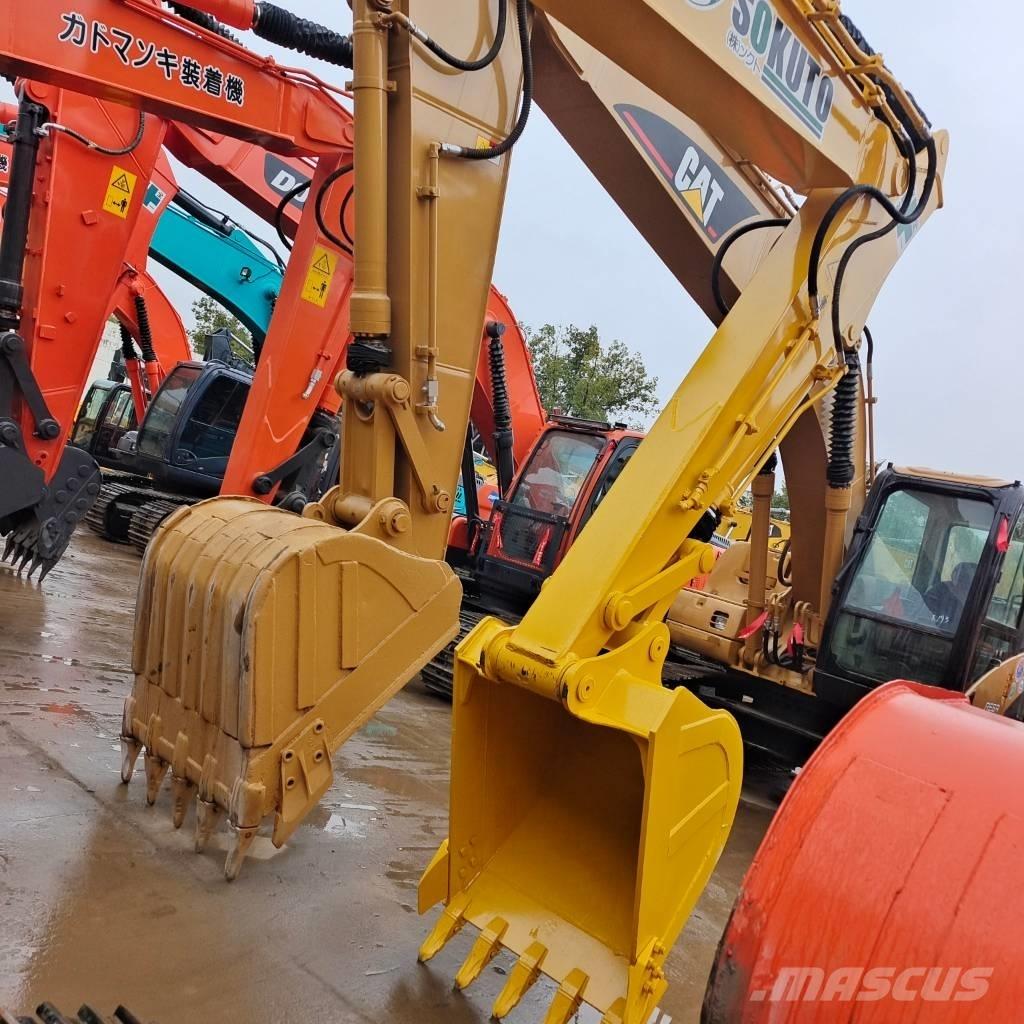 Komatsu PC 130-7 Bageri gusjeničari