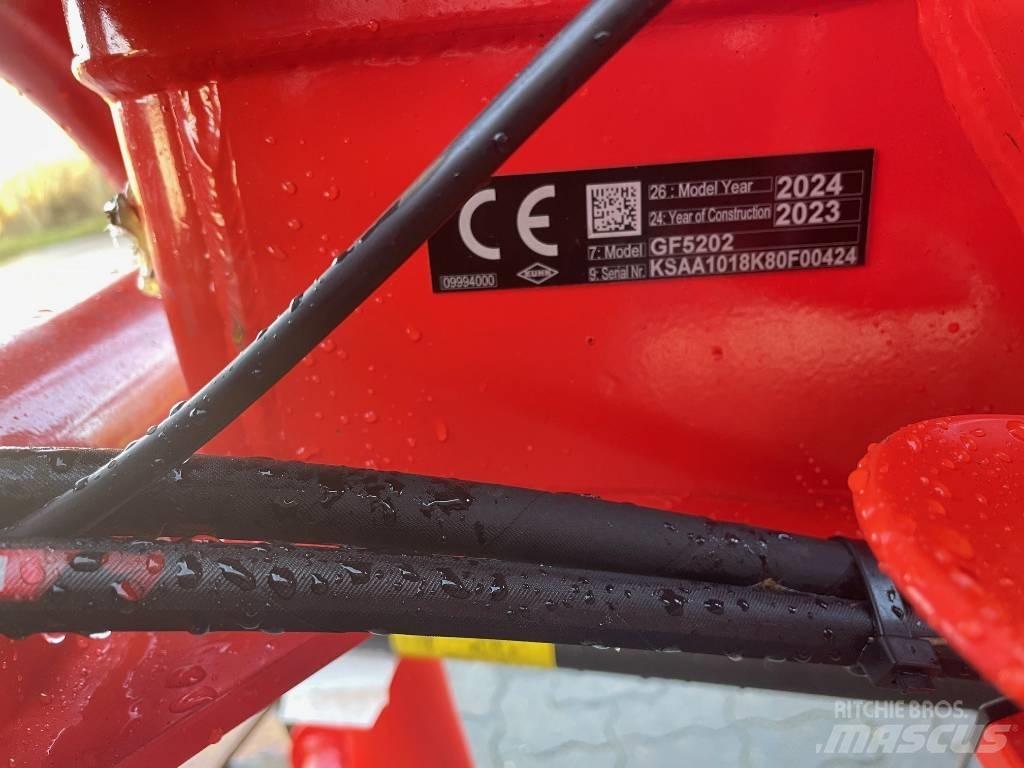 Kuhn GF5202 Okretači i sakupljači sijena