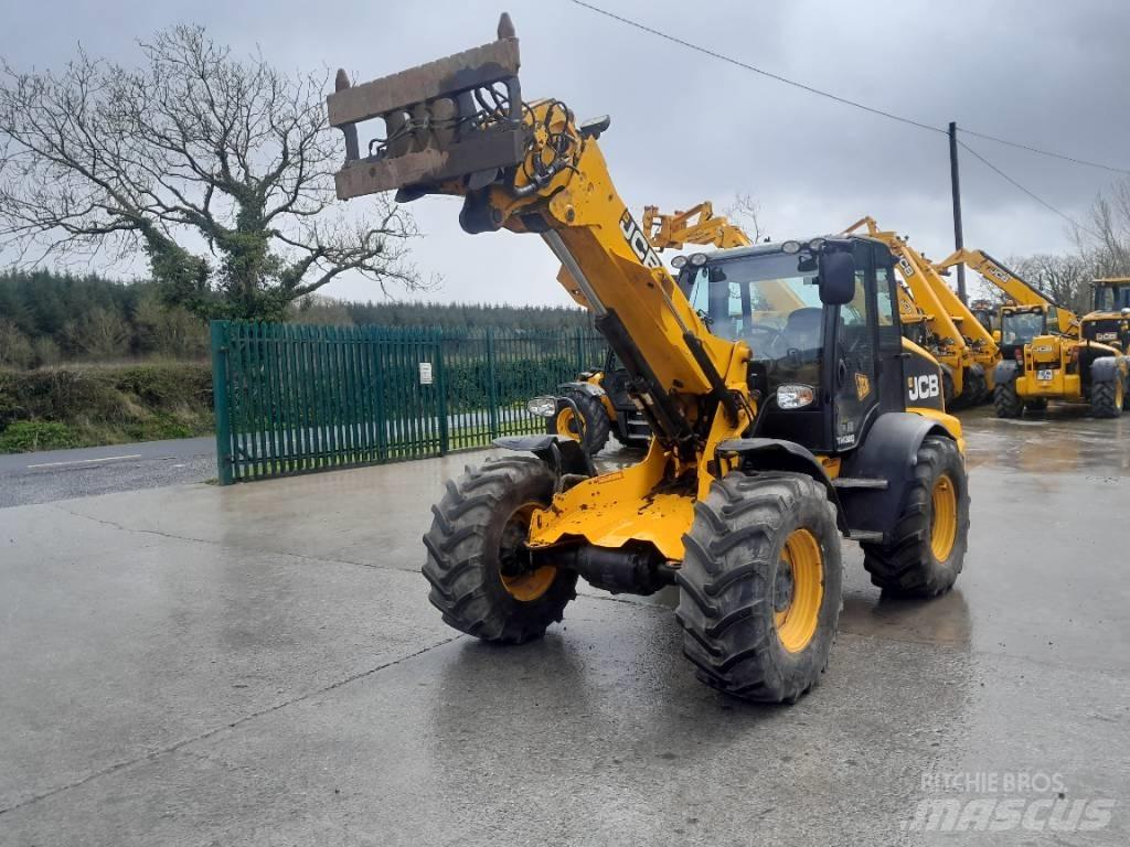 JCB TM 320 Poljoprivredni teleskopski utovarivači