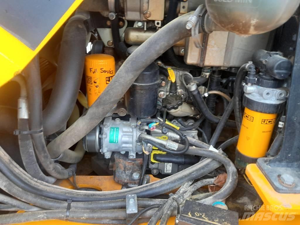 JCB TM 320 Poljoprivredni teleskopski utovarivači