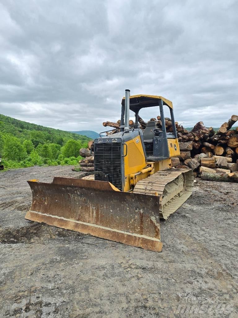 DEERE 450J Buldožeri gusjeničari