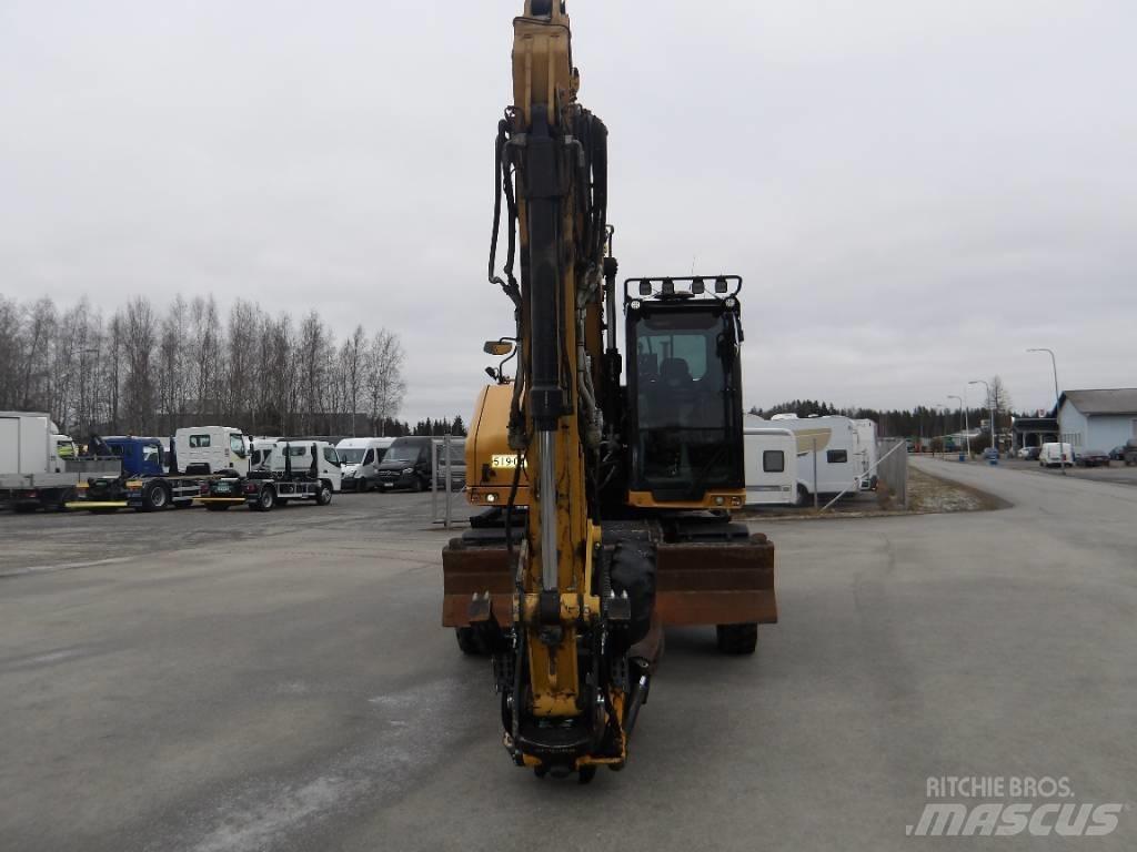 CAT M 318 Bageri na kotačima
