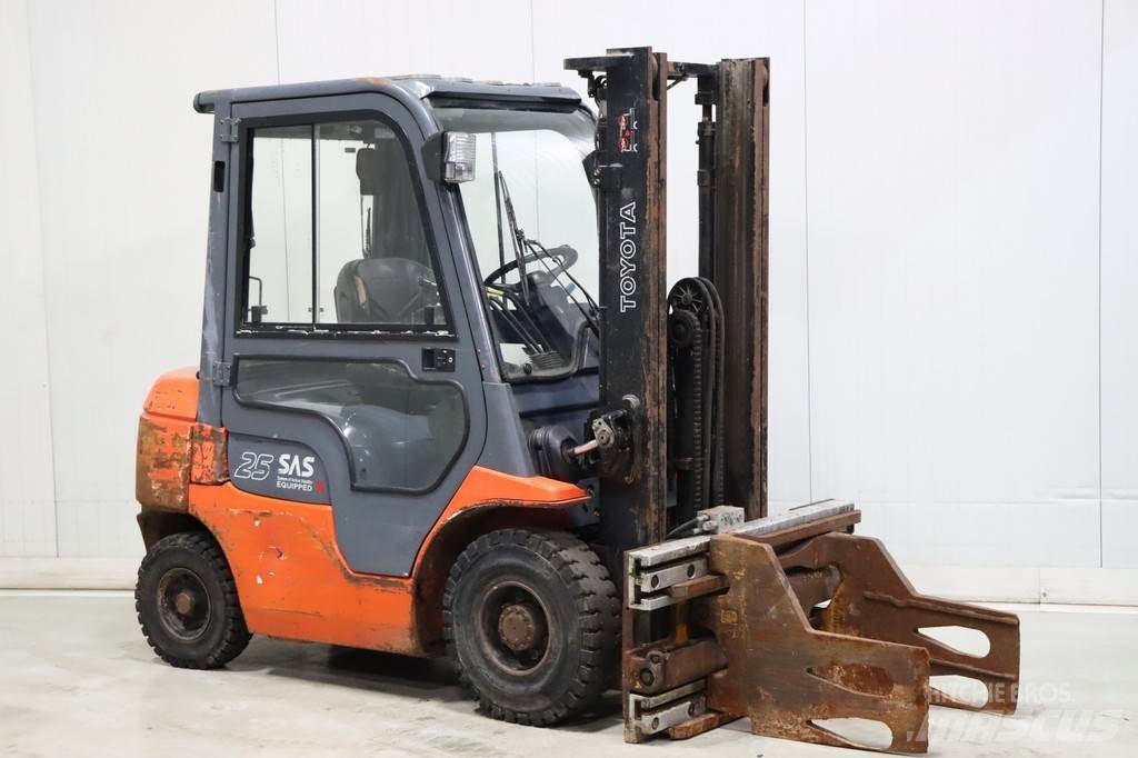 Toyota 62-7FDF25 Dizelski viličari