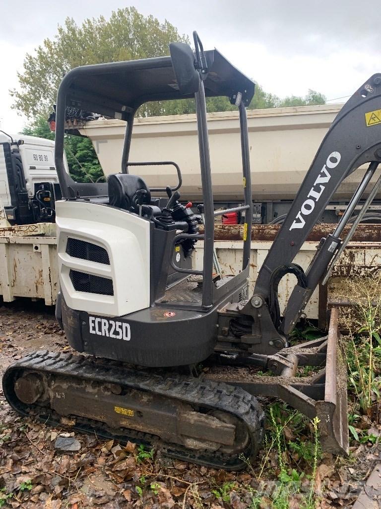 Volvo ECR 25 D Mini bageri <7t