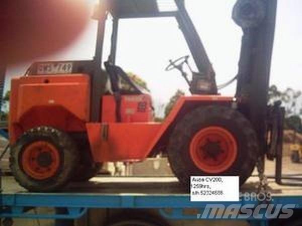 Ausa CV200 Terenski viličar