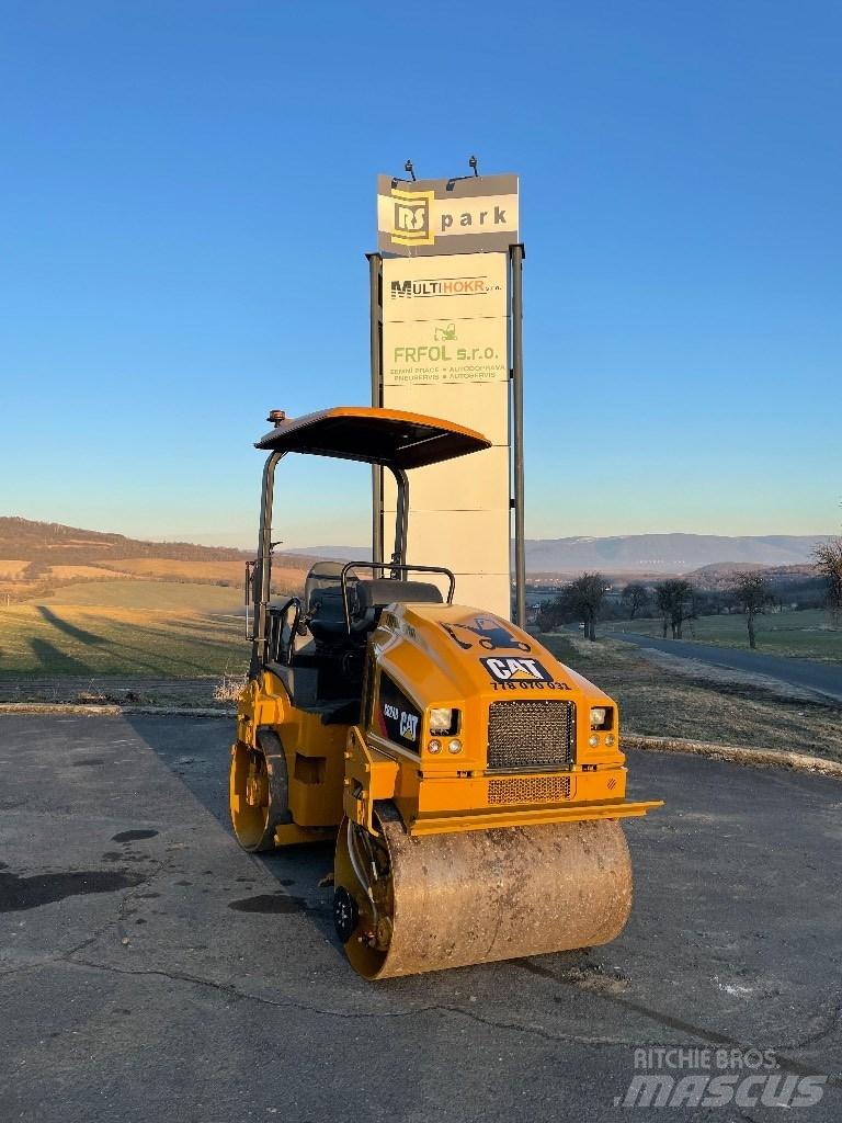 CAT CB 24 Valjci sa jednim bubnjem