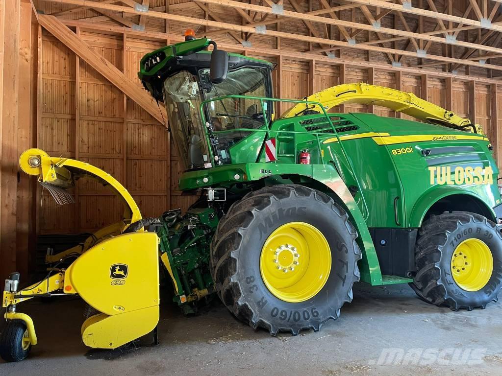 John Deere 8300 Strojevi za krmu na vlastiti pogon
