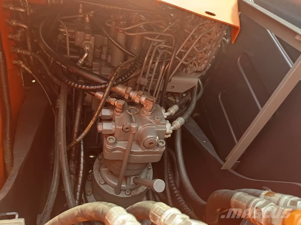 Hitachi ZX 120 Bageri gusjeničari