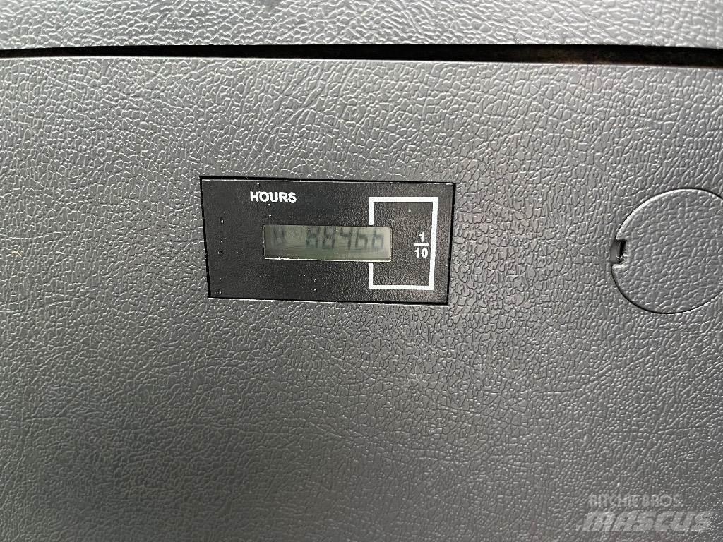 Hyundai HX140L Bageri gusjeničari