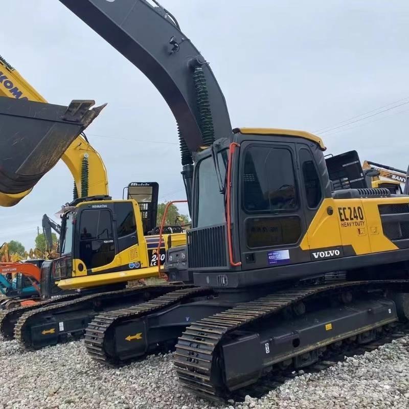 Volvo EC 240 Bageri gusjeničari