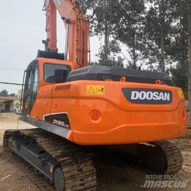 Doosan DX 300 Bageri gusjeničari