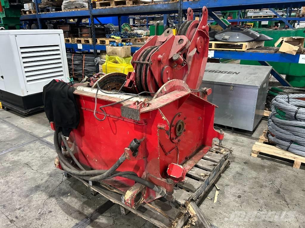 Grove GMK 6250 Rabljene dizalice za težak teren