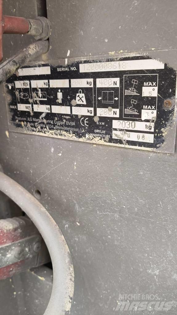 JLG 2030 ES Škaraste platforme