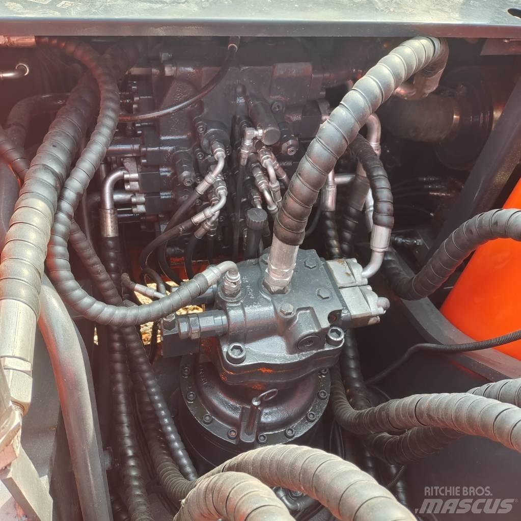 Doosan DX225LC-9C Bageri gusjeničari