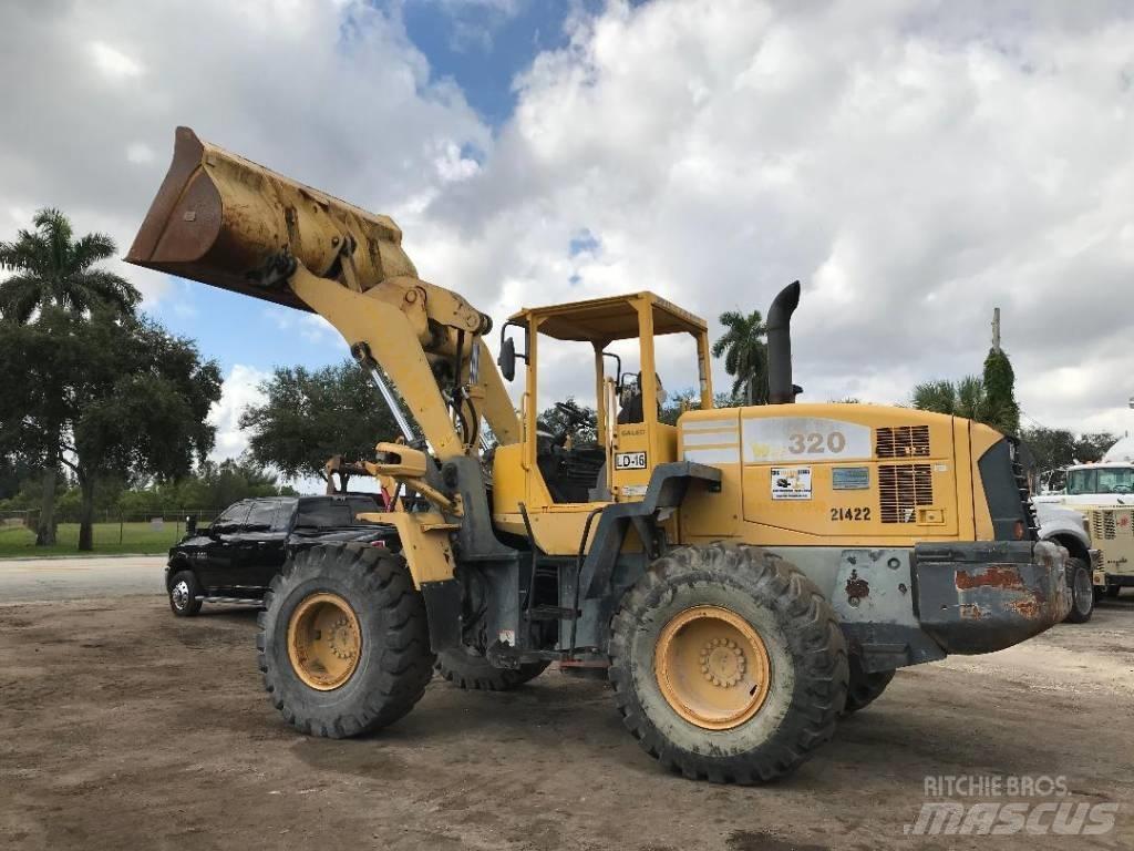 Komatsu WA320-5 Utovarivači na kotačima