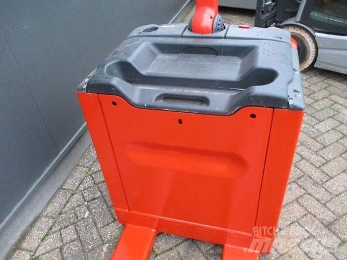 Linde T30 Nisko podizni električni viličar