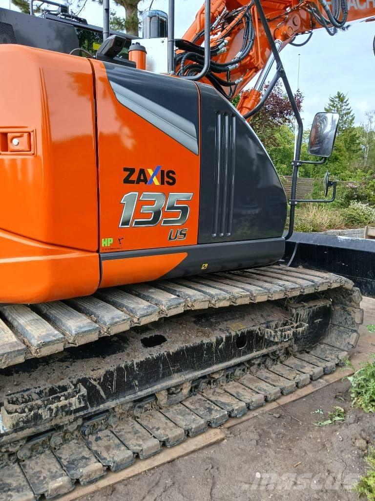 Hitachi ZX 135 US-7 Bageri gusjeničari