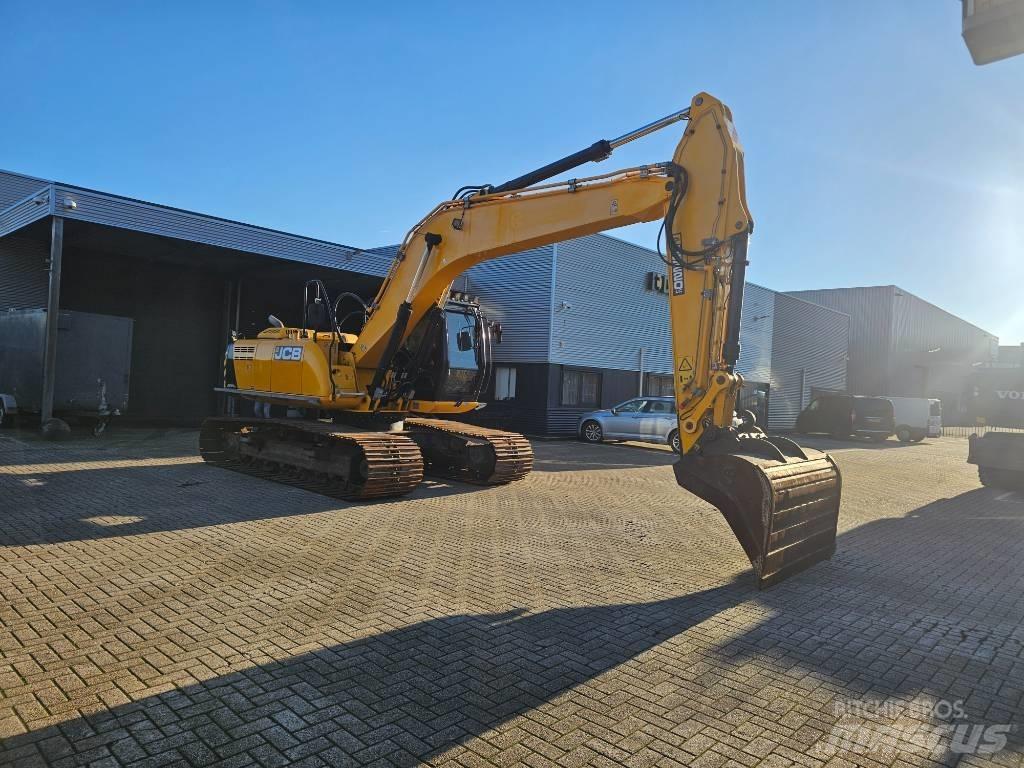 JCB JS 220 LC Bageri gusjeničari