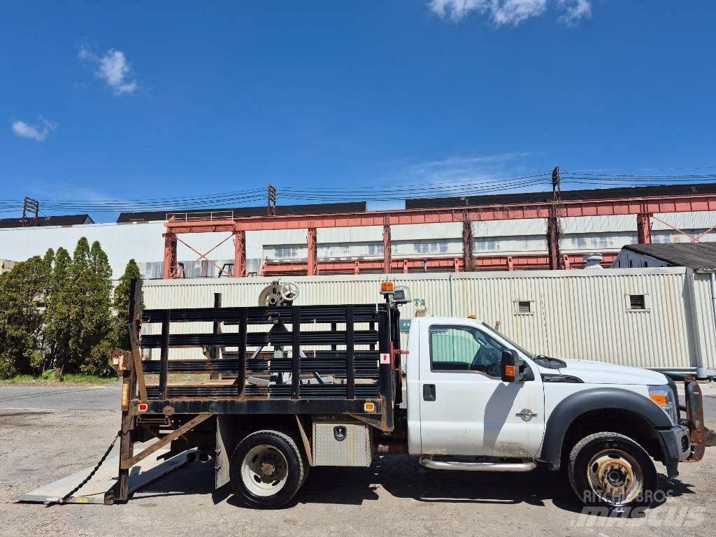 Ford F 550 Kiperi