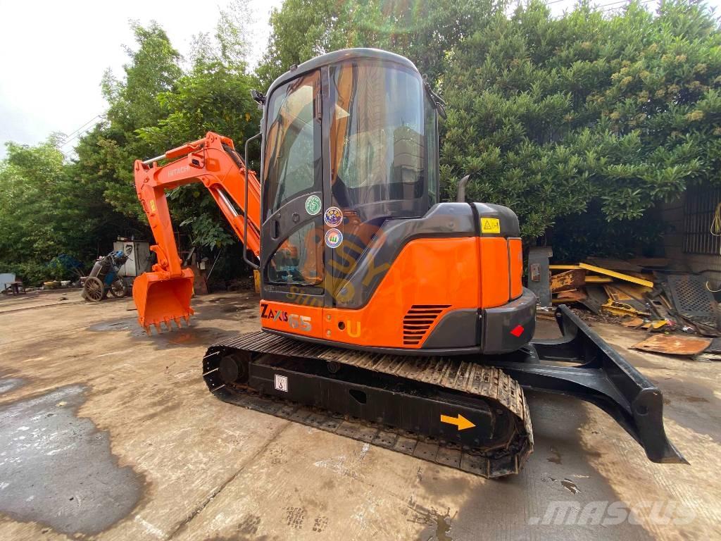 Hitachi ZX 65 U Mini bageri <7t
