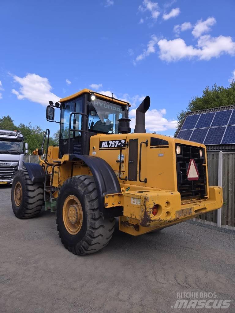 Hyundai HL 757-7 Utovarivači na kotačima