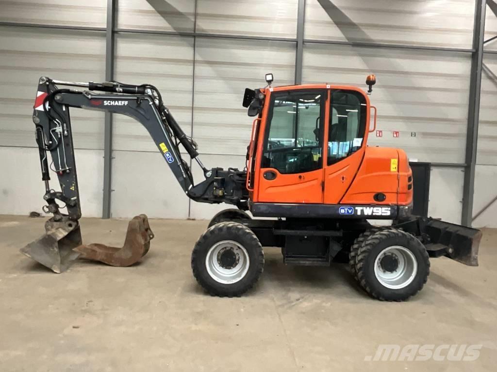 Yanmar TW 95 Bageri na kotačima