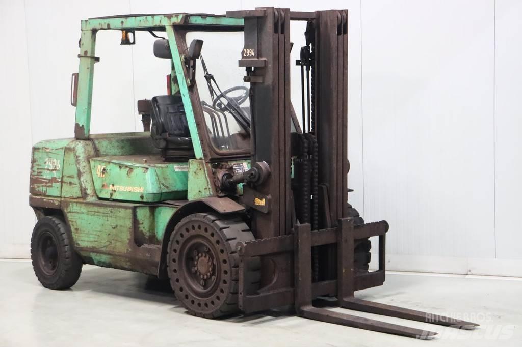 Mitsubishi FD45K2 Dizelski viličari