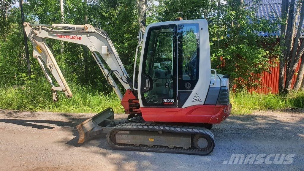 Takeuchi TB235 Mini bageri <7t