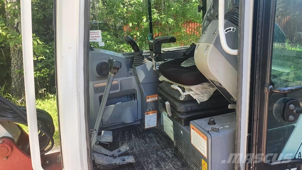 Takeuchi TB235 Mini bageri <7t