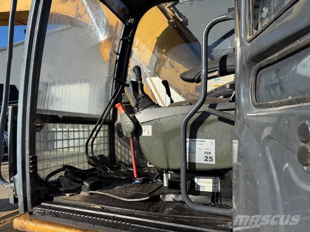 LiuGong 922 LC Bageri gusjeničari