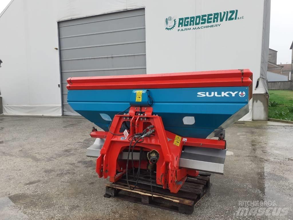 Sulky DPX 194 N. 266 Rasipači mineralnog  gnojiva